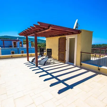 Big View Villa *